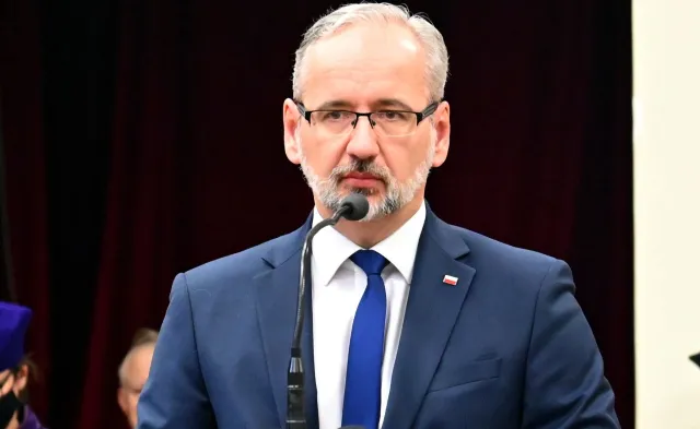 Niedzielski: Szkół nie zamykamy, zamiast obostrzeń – dyscyplina [WYWIAD]