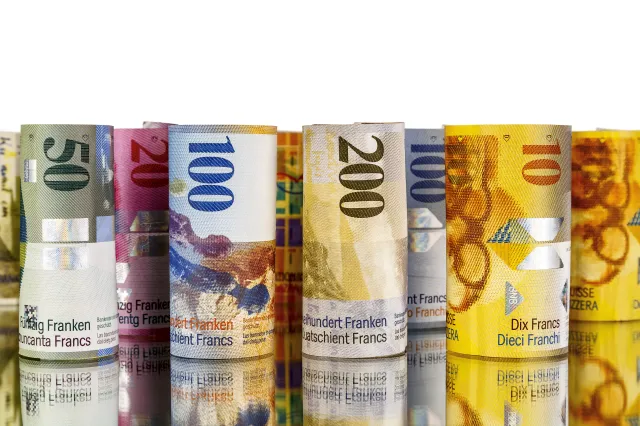 PKO BP: TSUE wskazał na konieczność pouczenia konsumenta przez sąd o skutkach nieważności umowy kredytowej