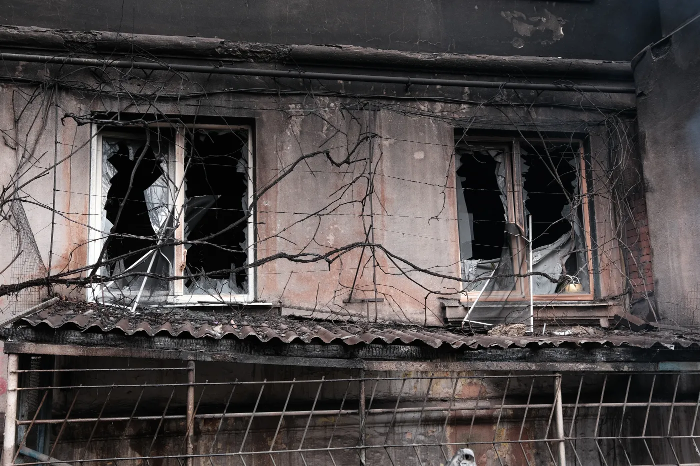 Ukrainska Prawda: Obrońcy Mariupola nie zostali wywiezieni do Rosji. Są w kolonii karnej w Ołeniwce