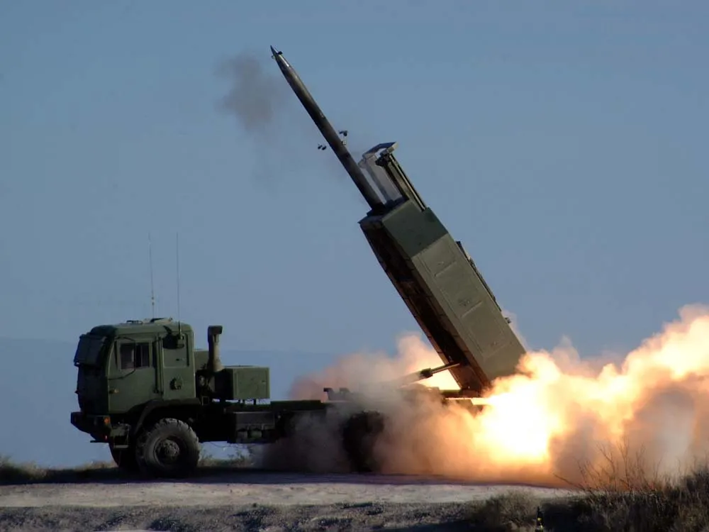 Szef MON zatwierdził umowę na dostawę wyrzutni HIMARS dla polskiej armii