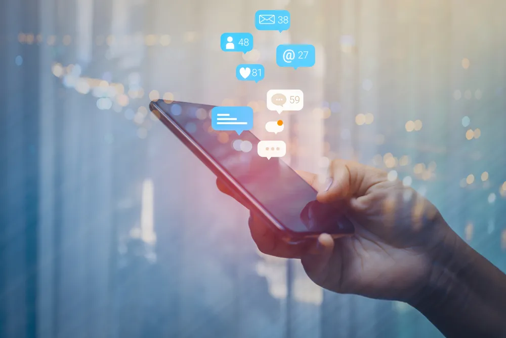 Dostałeś SMS-a „Głosuj Na PiS”? To dezinformacja