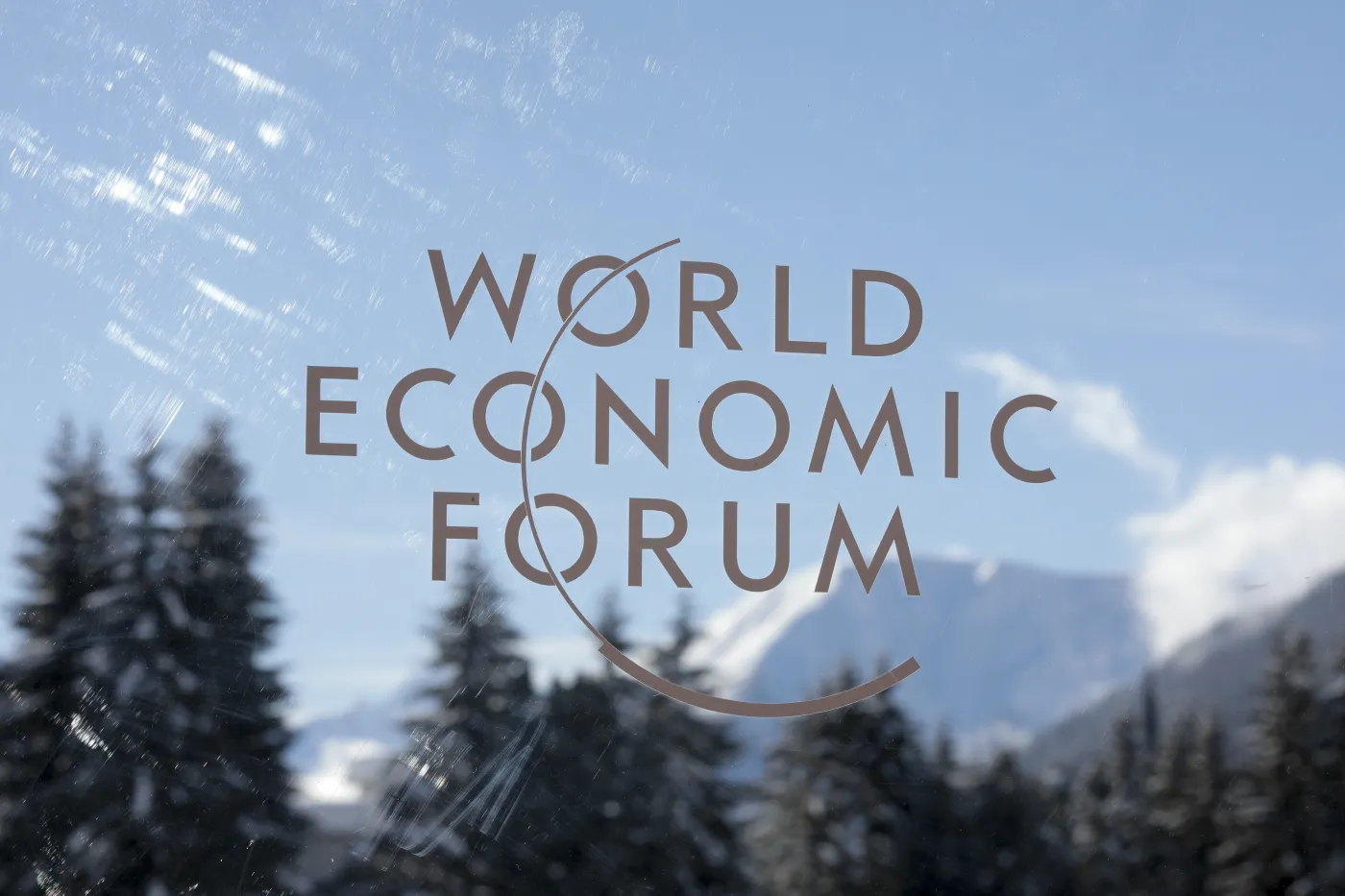 Duda podnosi sprawę Kamiński-Wąsik nawet w Davos. Prezydent będzie rozmawiał z Verą Jourovą