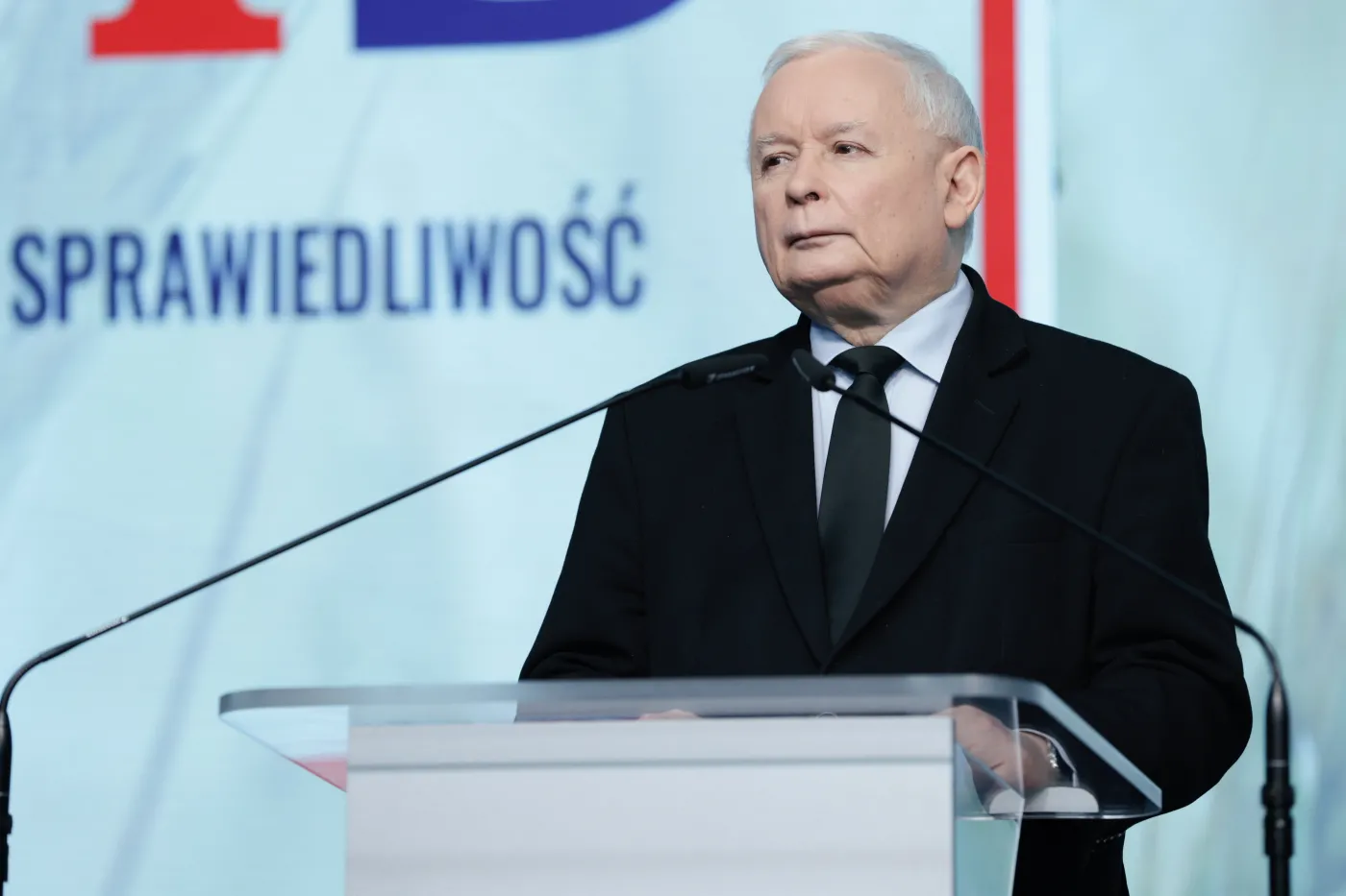 PiS kontra PO. Gra skrzydłami [WYWIAD]