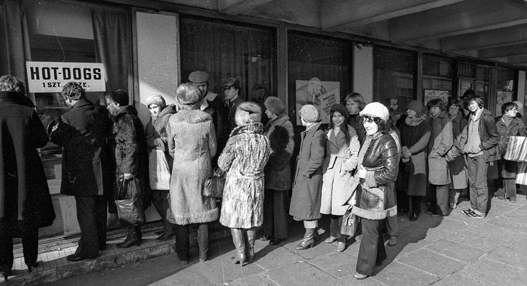 PRL-owski handel. Mało towaru, mnóstwo pomysłów