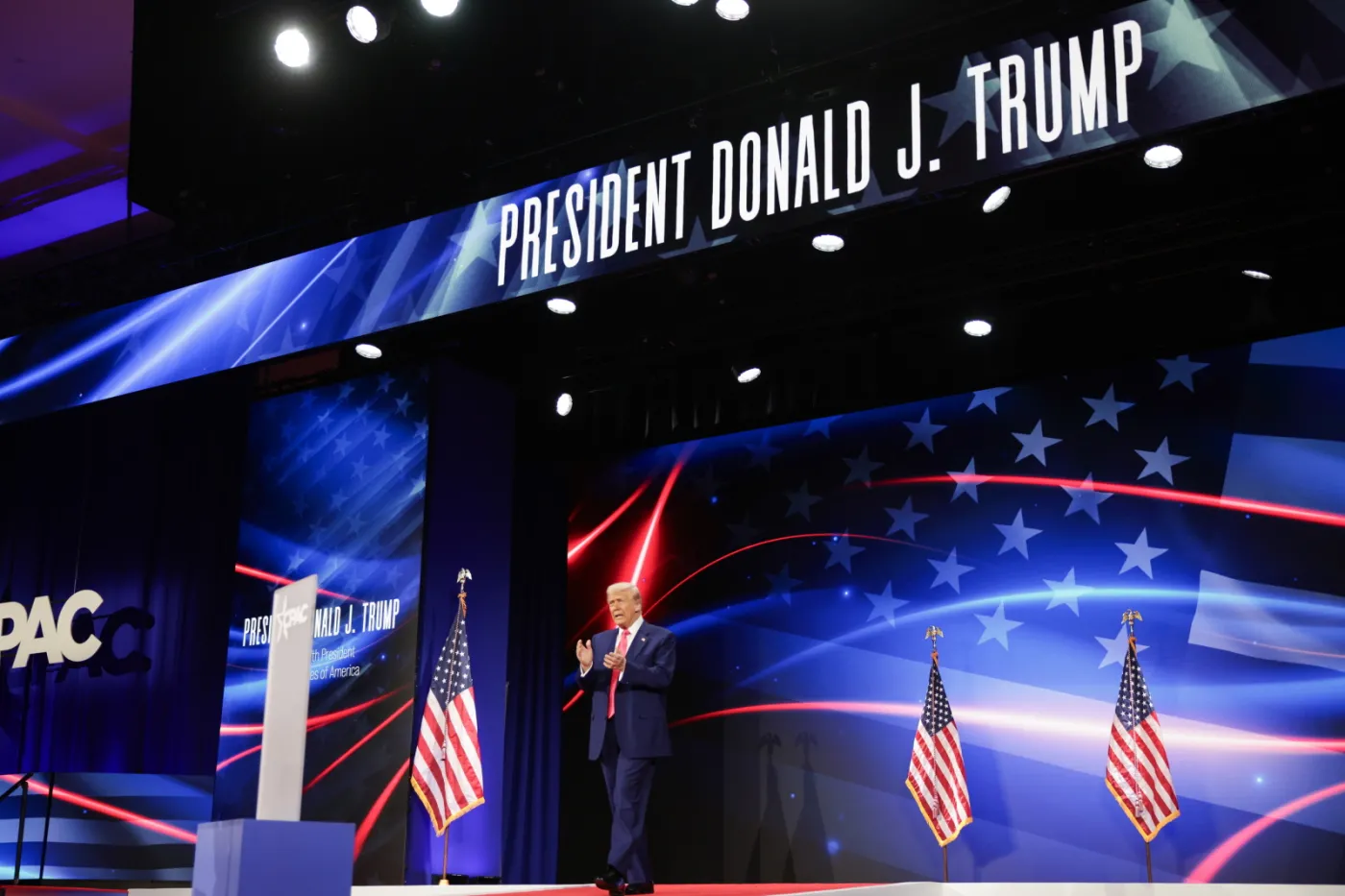 Andrzej Duda spotkał się z Donaldem Trumpem. Rozmawiali kilka minut