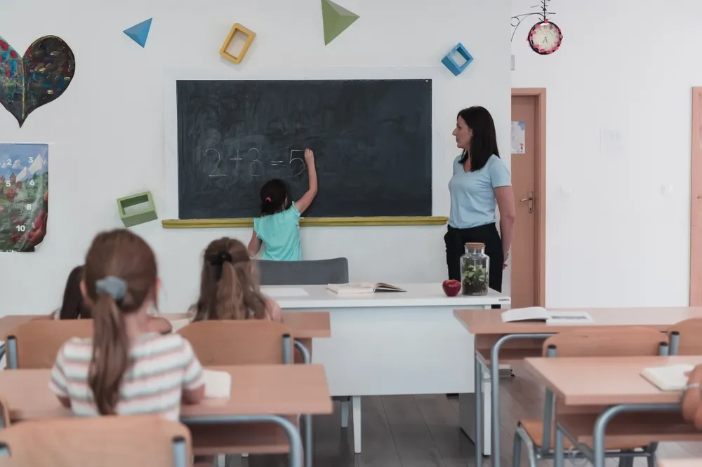 Pensum nauczyciela powinno zostać zwiększone? „To nikomu nie zaszkodzi i uporządkuje kilka spraw”