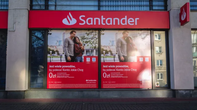 Santander BP bez decyzji o przystąpieniu do programu ugód z kredytobiorcami CHF