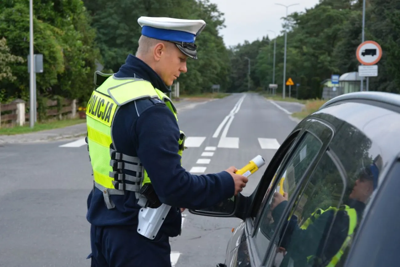 Zero tolerancji dla pijanych kierowców. Państwo odbiera drogie samochody, a nawet… ciągniki!