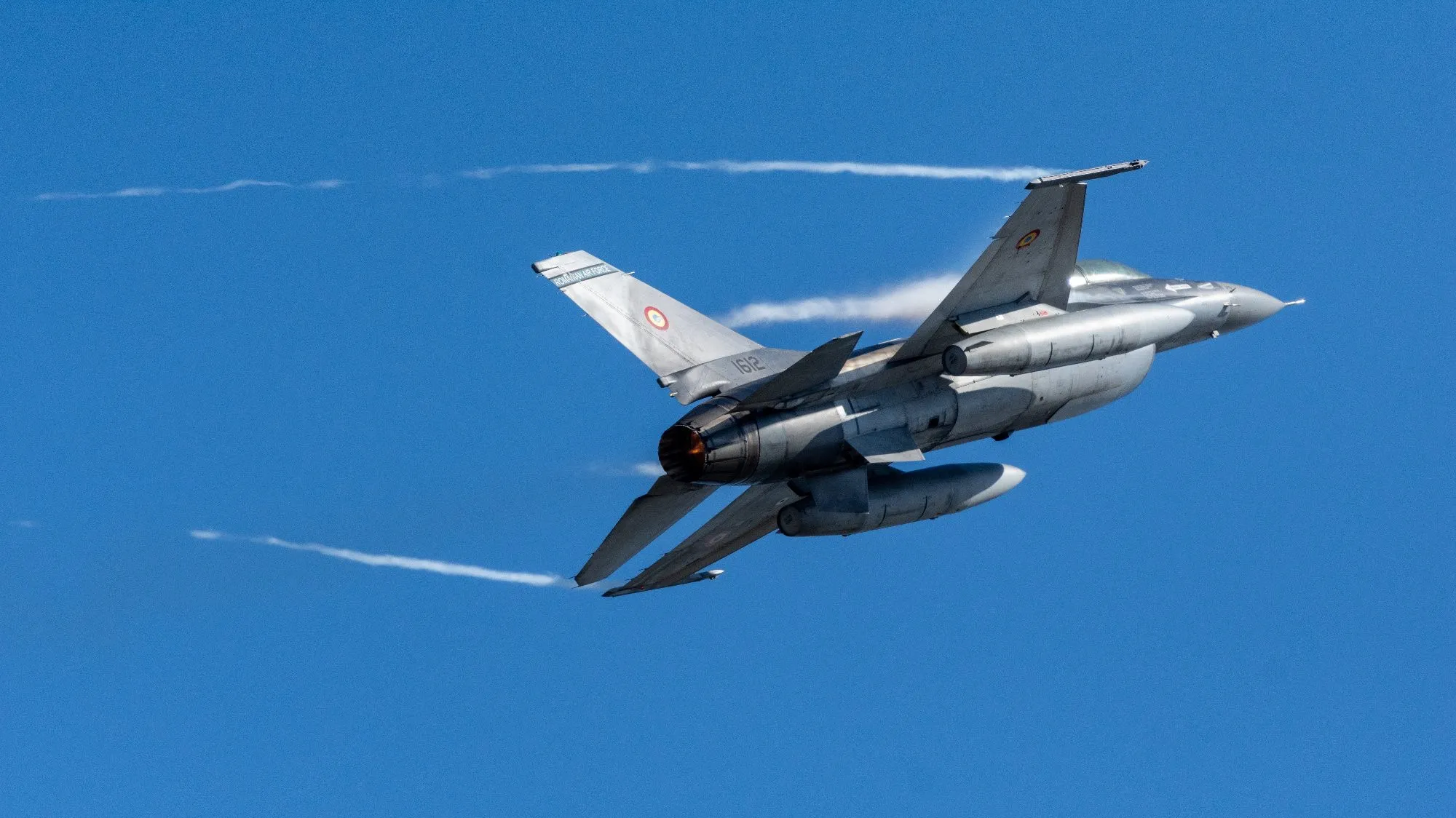 Polska wzmacnia ochronę nieba. Więcej lotów F-16 i śmigłowców