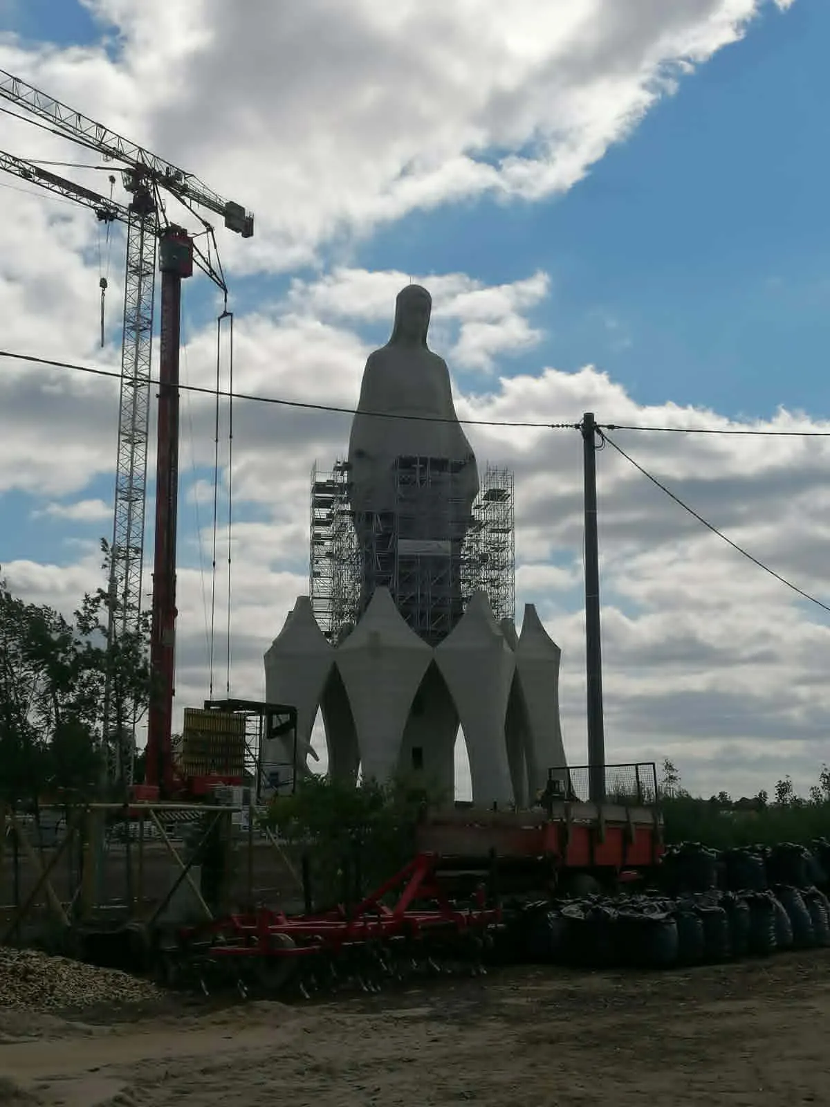 pomnik Matki Boskiej w Konotopie