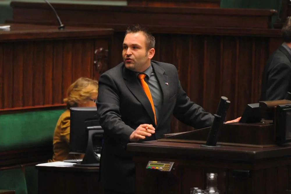 Poseł Palikota broni ministra Nowaka - na przekór reszcie partii