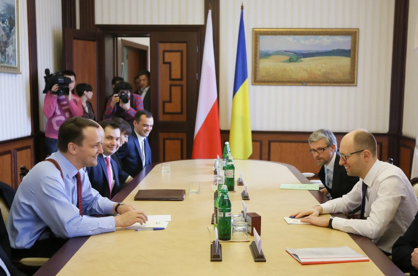 Sikorski: Ukraina ma szanse na ruch bezwizowy z UE