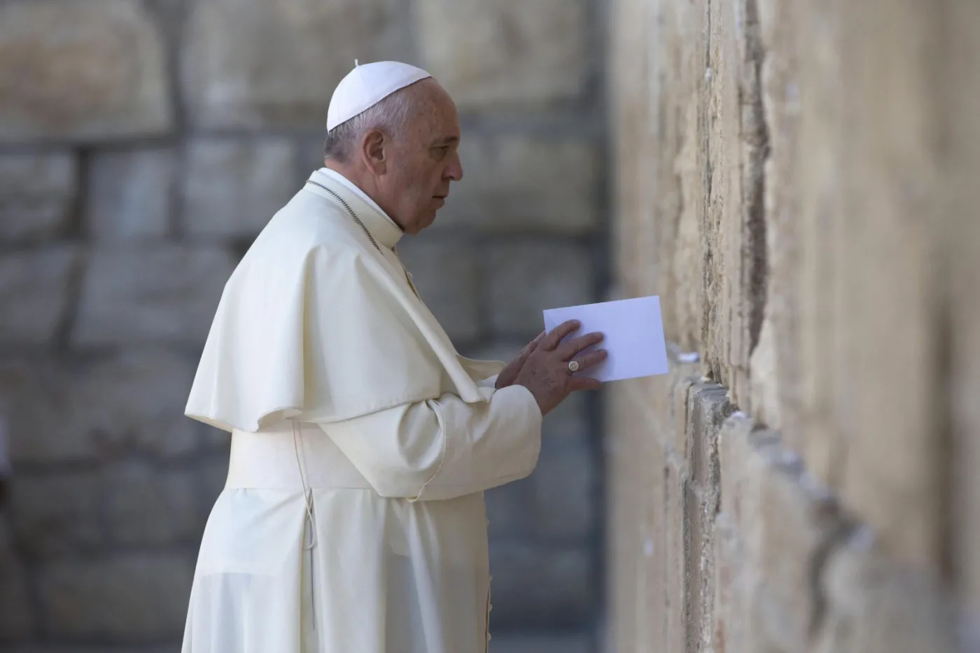 Izrael: papież krytykowany za modlitwę w Betlejem