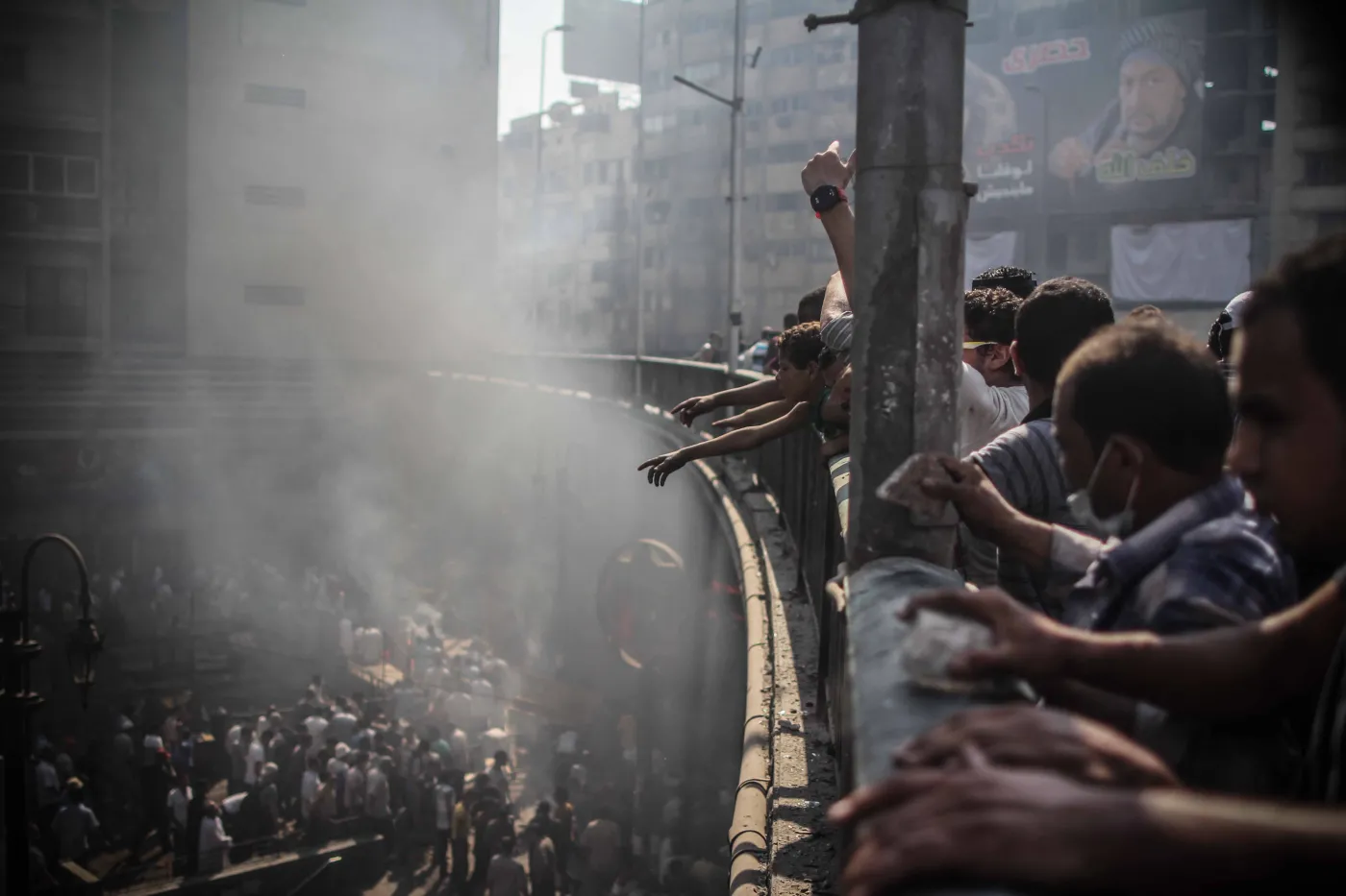 1445631-manifestacje-zwolennikow-bractwa.jpg