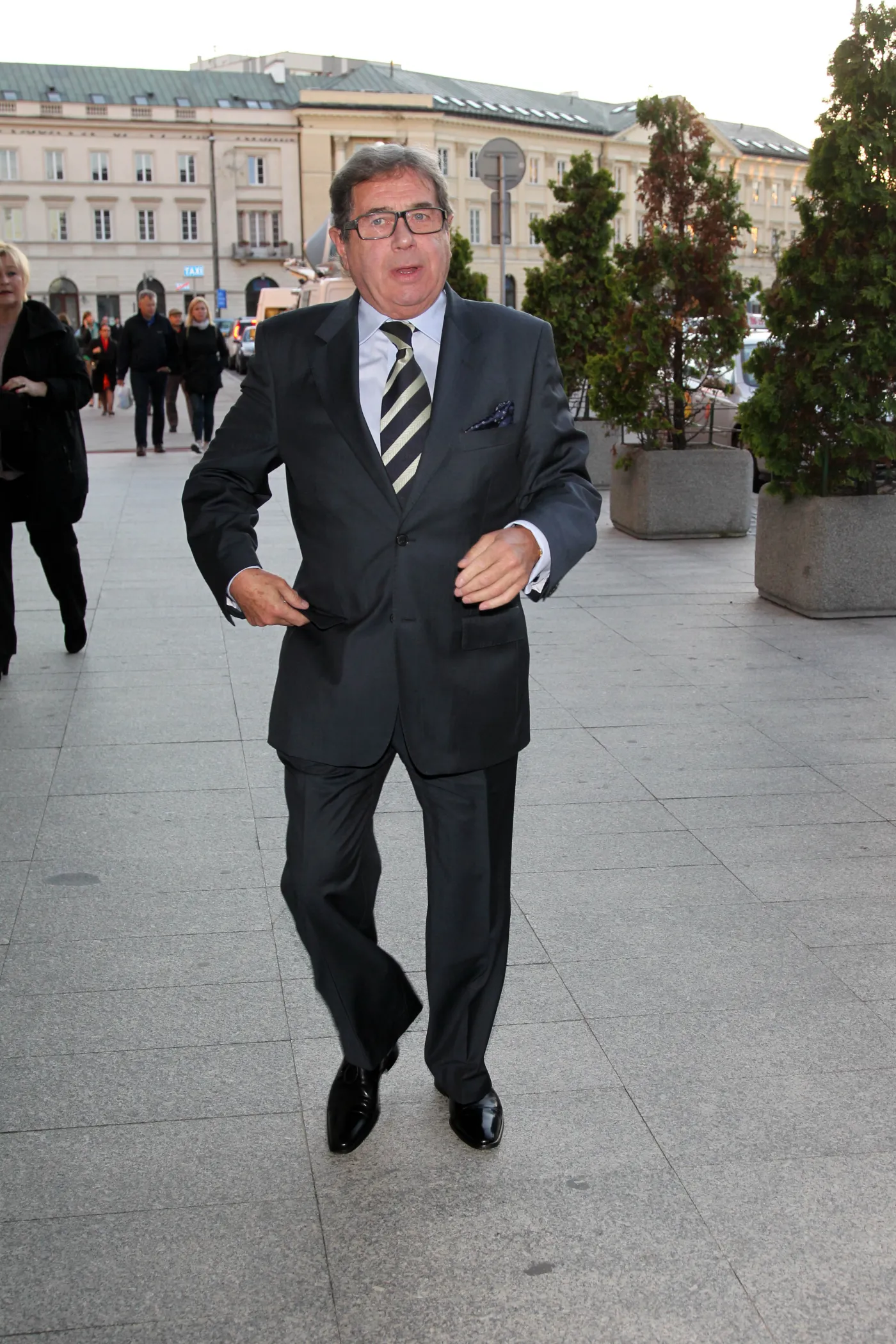 1490328-janusz-gajos-na-premierze-filmu.jpg
