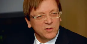 2092169-guy-verhofstadt-lider-liberalow.jpg