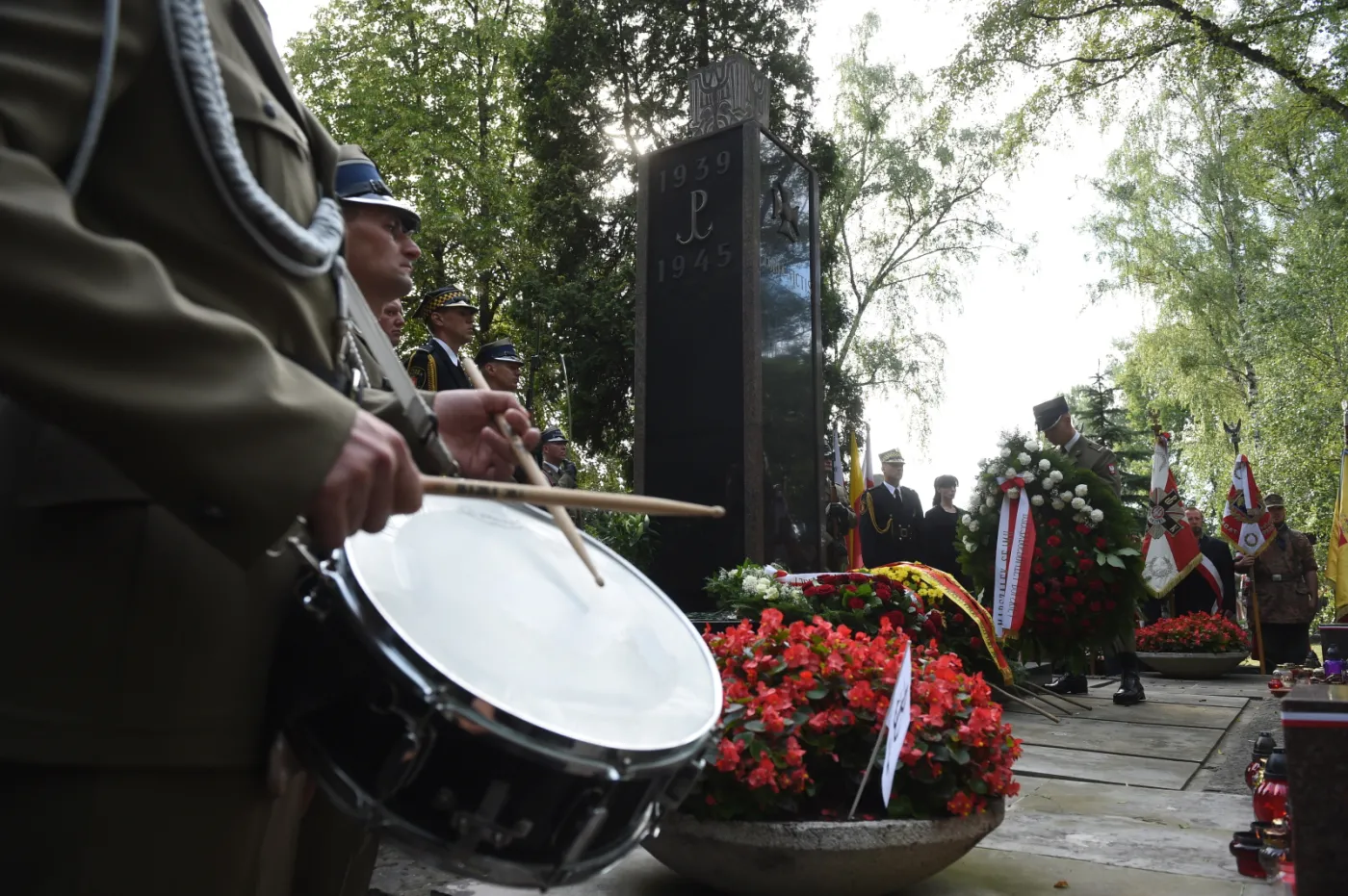 71. rocznica Powstania Warszawskiego. Główne obchody przy pomniku Gloria Victis [ZDJĘCIA]