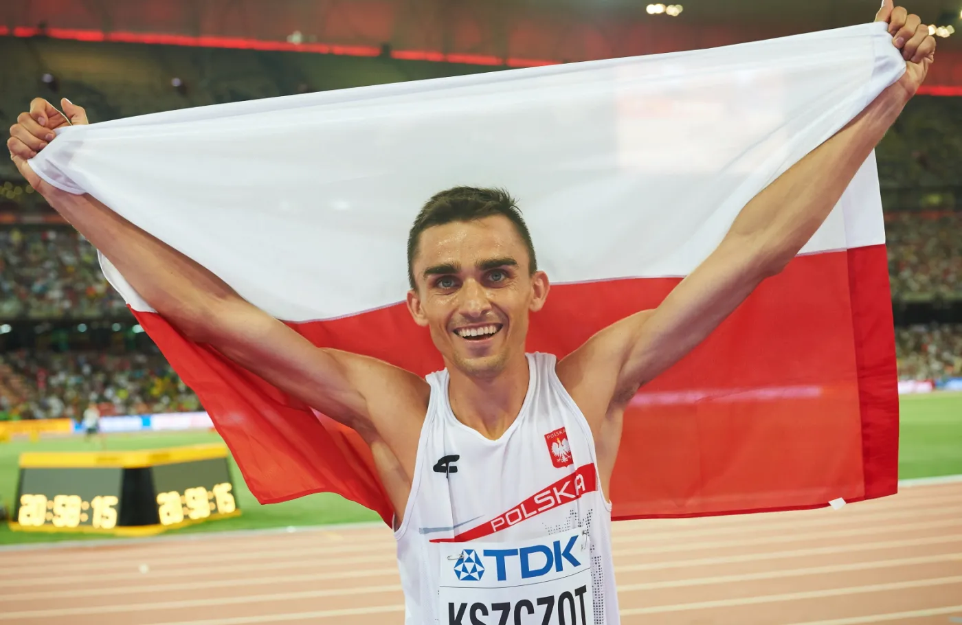 Mistrzostwa Świata Pekin 2015: Adam Kszczot ze srebrnym medalem na 800 metrów