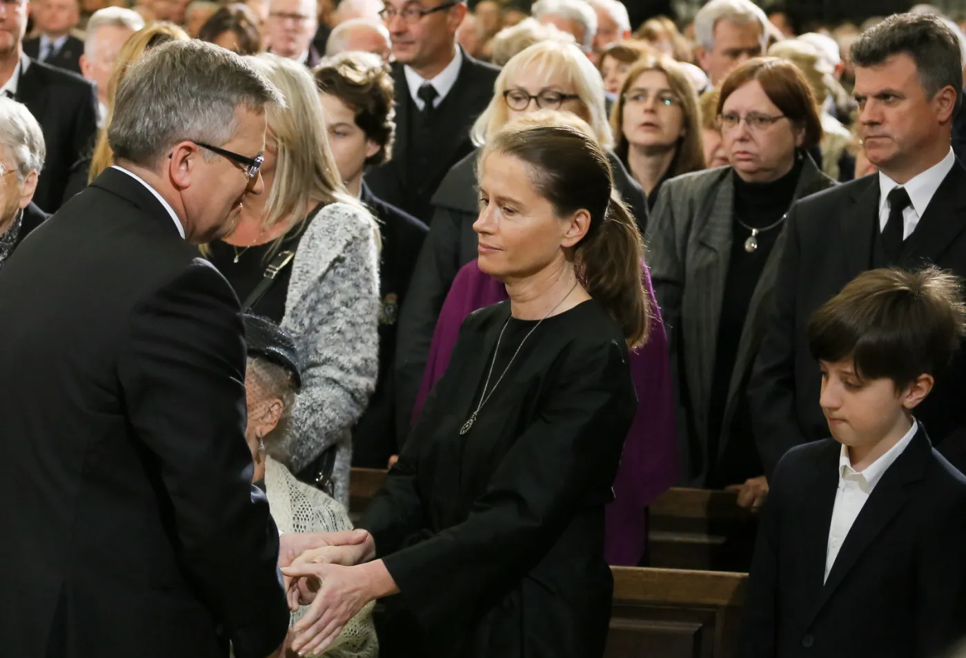 Bronisław Komorowski przekazuje kondolencje Monice Jaruzelskiej, córce generała  PAP/Paweł Supernak