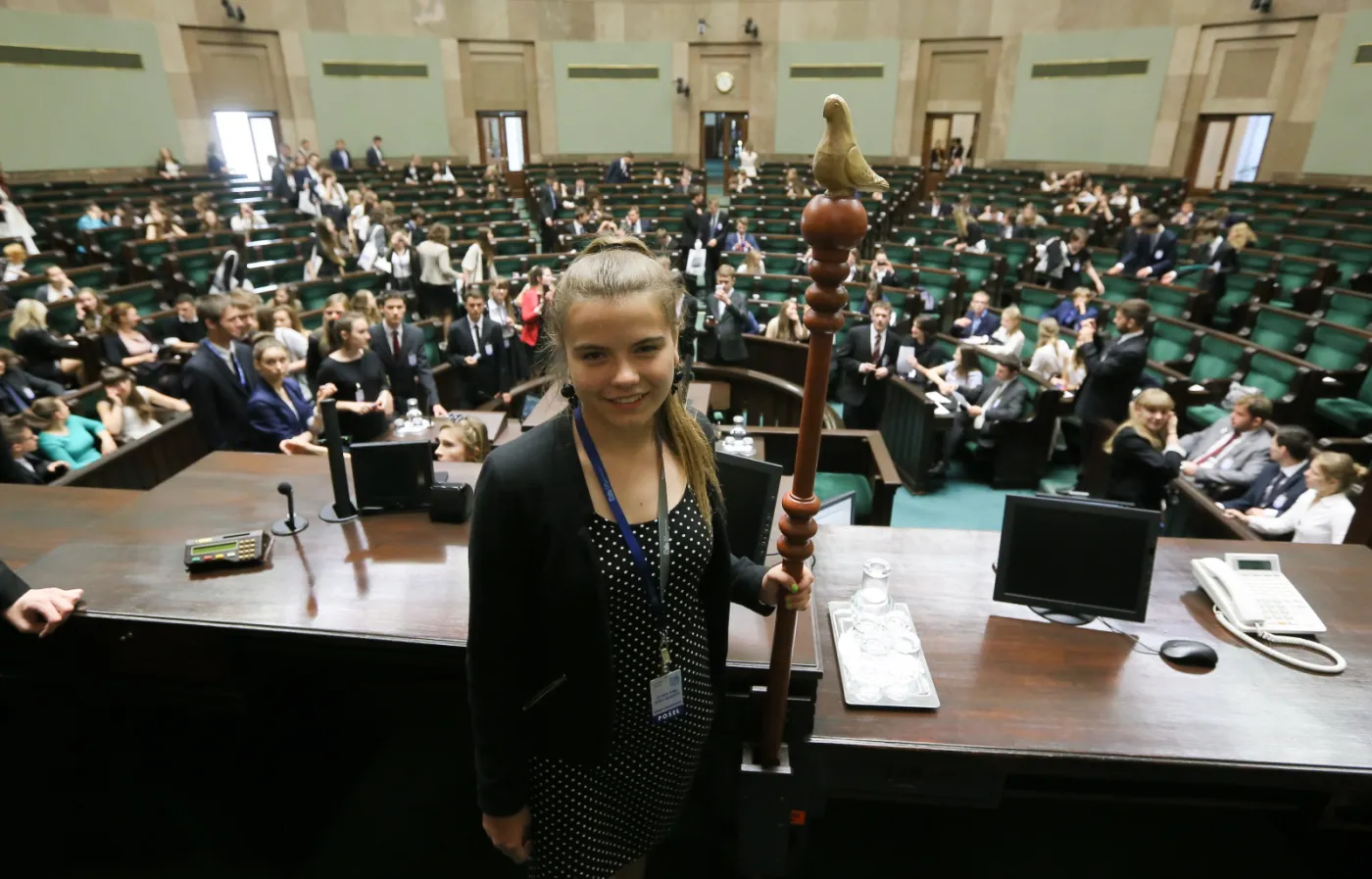 Uczestnicy XX sesji Sejmu Dzieci i Młodzieży na sali plenarnej przed rozpoczęciem posiedzenia.