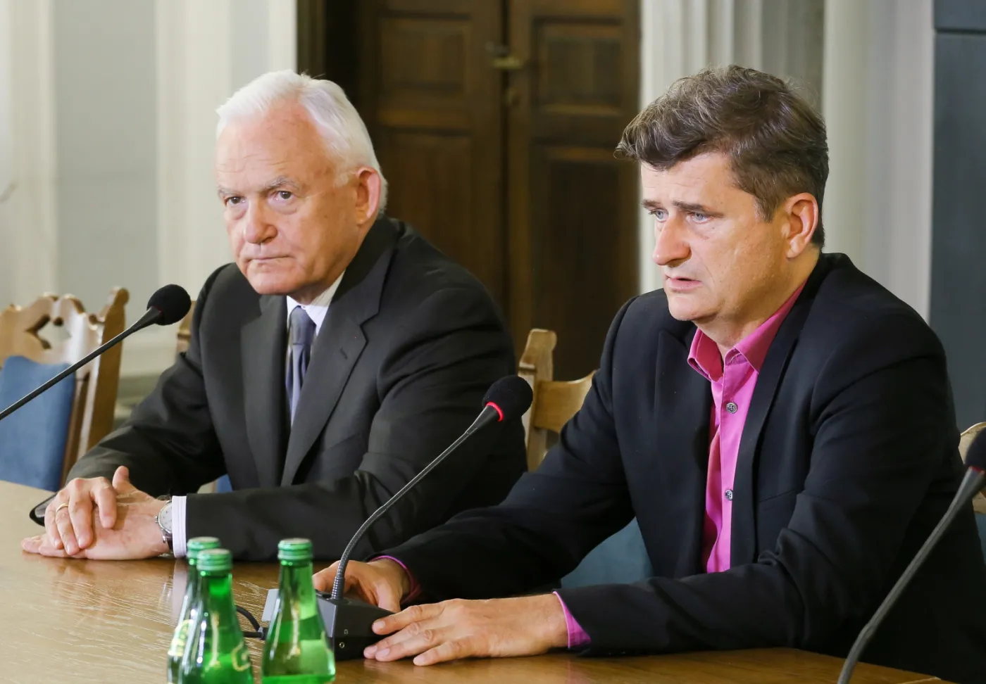 Poseł PiS o porozumieniu Miller-Palikot: "lider naćpanej hołoty" spotkał się z tym, który "ma krew żołnierzy na rękach"