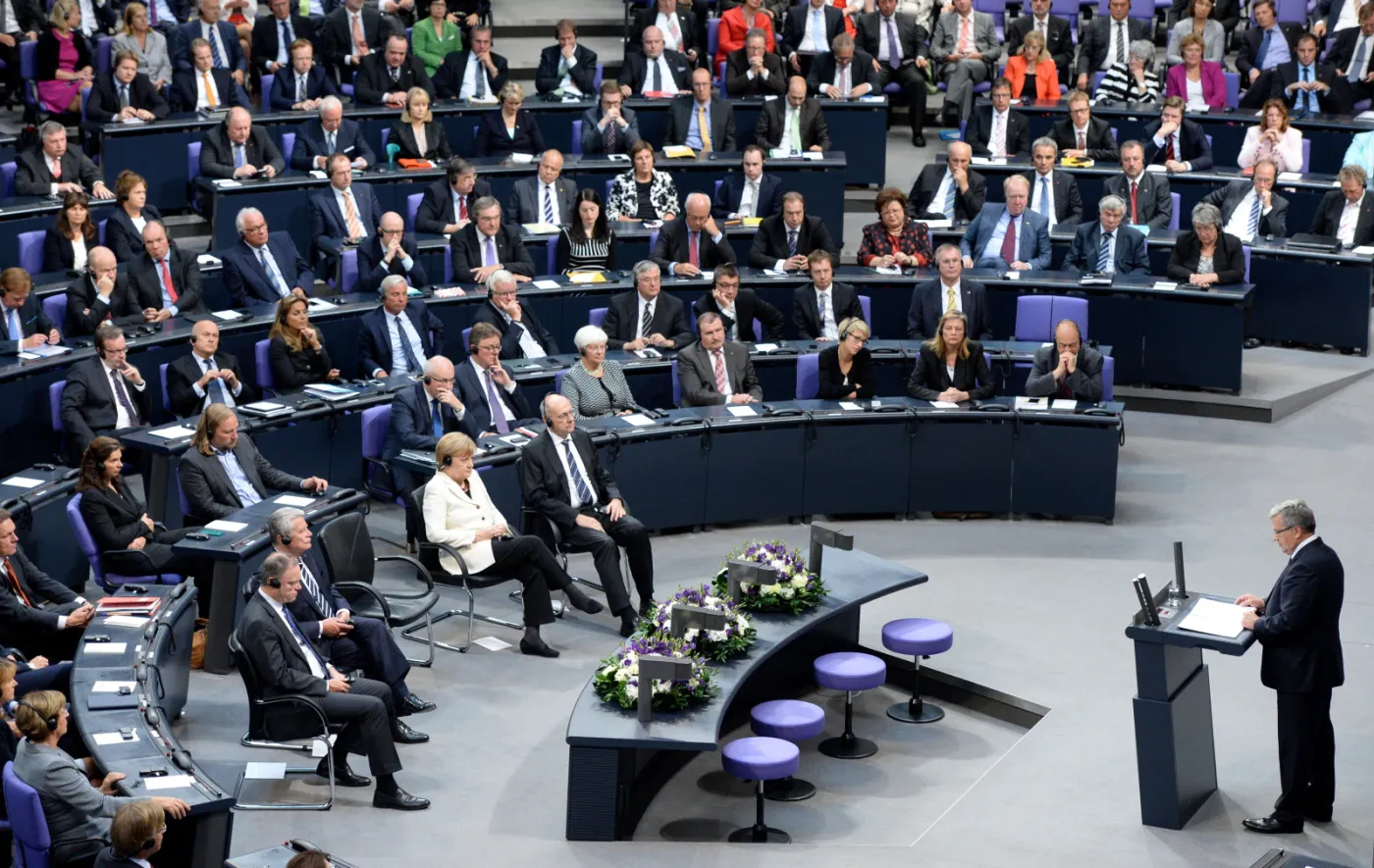 Bronisław Komorowski przemawia w Bundestagu. Fot.  PAP/Jacek Turczyk