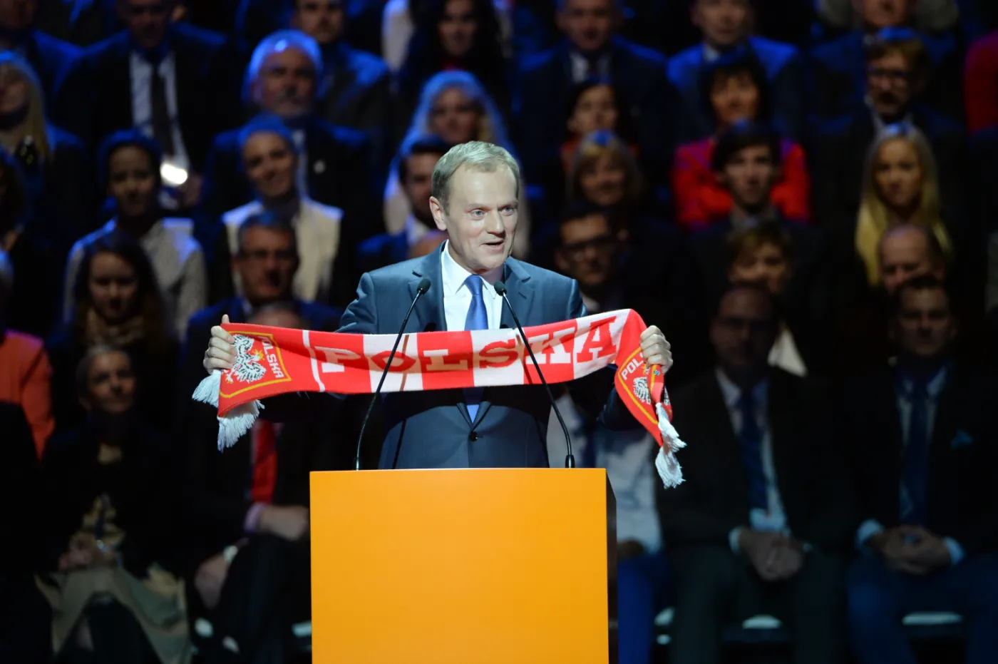 Donald Tusk wystąpi w kabarecie. Obok Artura Górskiego poprowadzi "posiedzenie rządu"