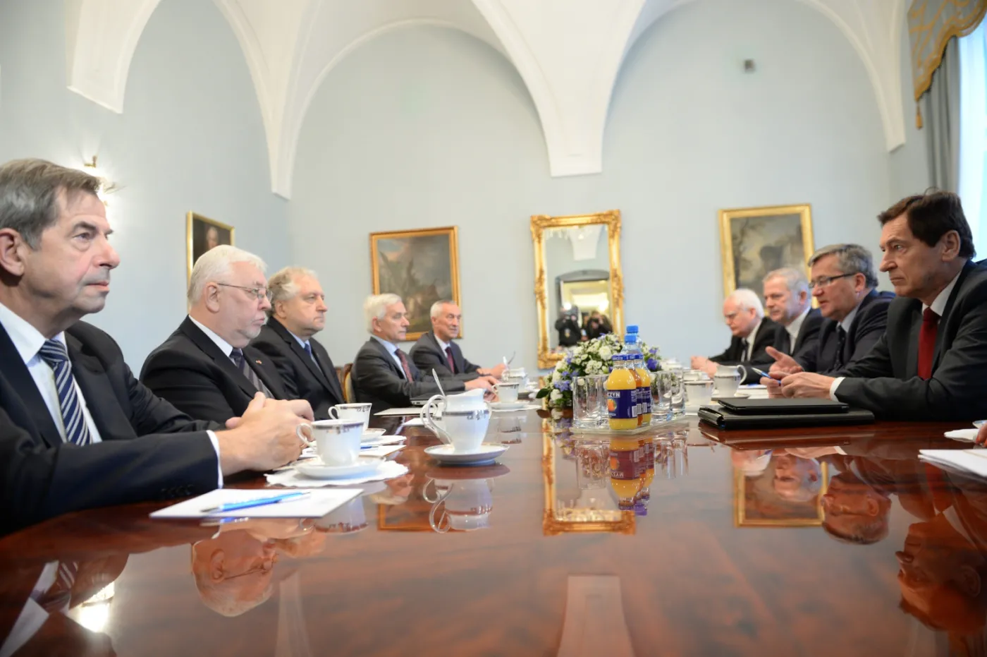 Konstytucjonaliści spotkali się z prezydentem: Jednogłośny sprzeciw skracaniu kadencji samorządu