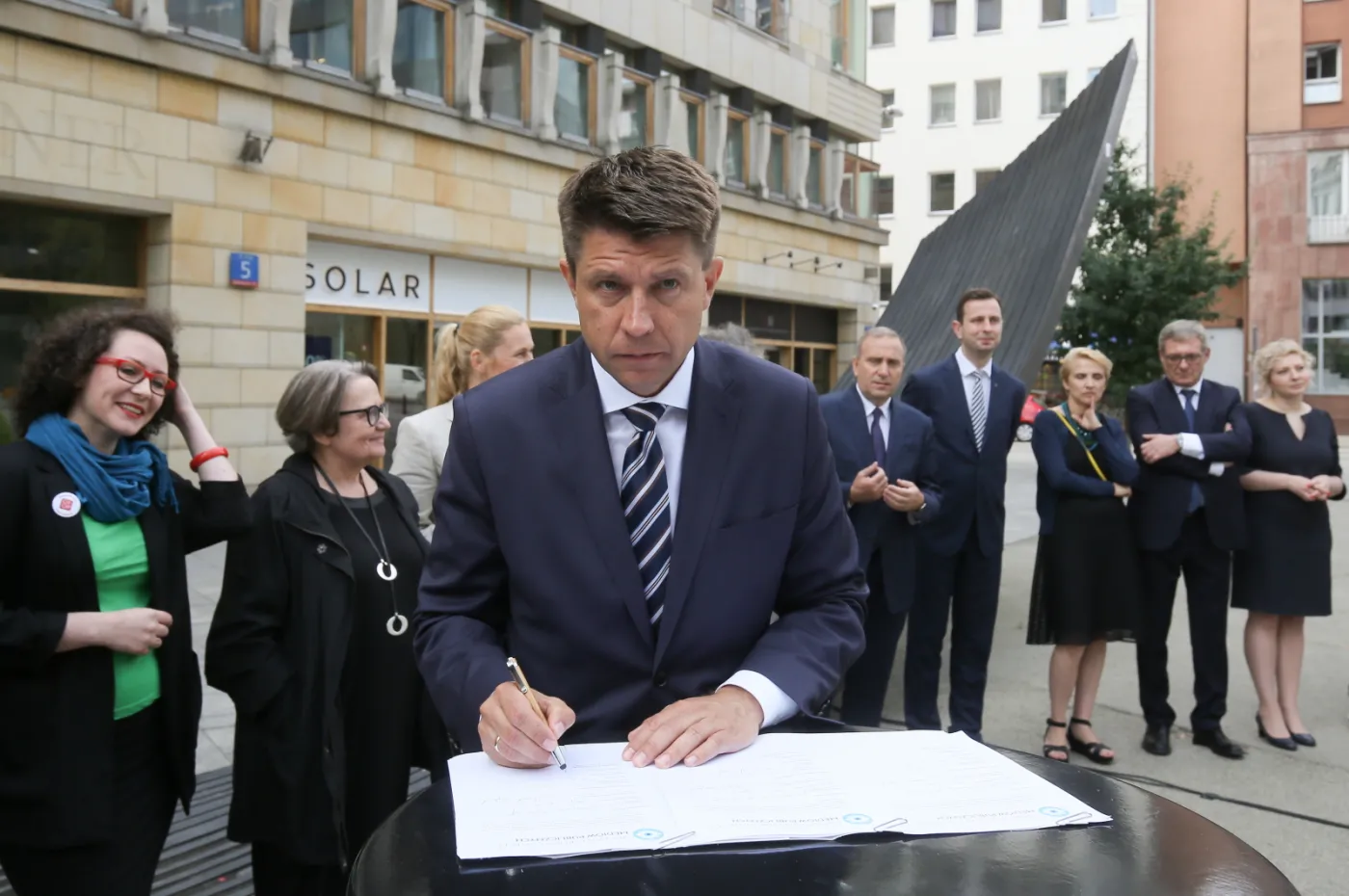 Petru: Posłowie PO pukają, ale na razie nie chcę przyjmować kolejnych. Mam inne sprawy na głowie