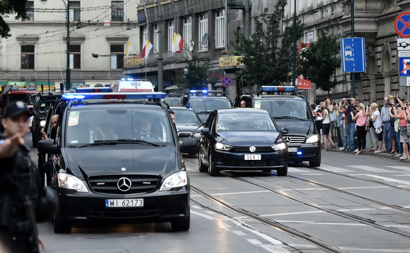 ŚDM: Zamknięcie dróg na trasie od Krakowa do Częstochowy. Przejedzie tam papieska kolumna