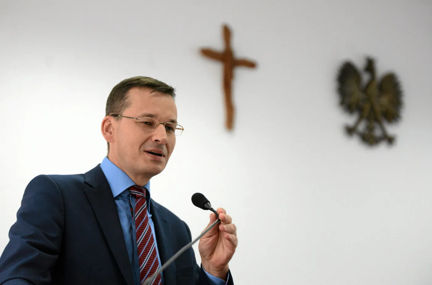Wicepremier Mateusz Morawiecki podczas spotkania z sympatykami w Kujawsko-Pomorskiej Szkole Wyzszej w Bydgoszczy