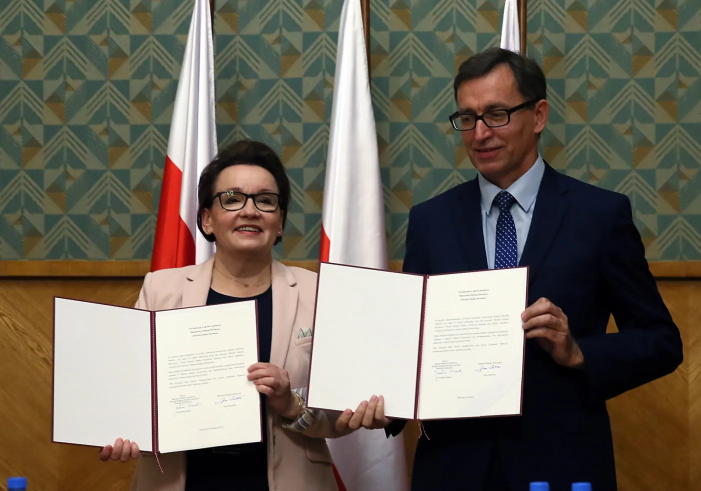 IPN przygotuje nową podstawę programową do historii. Uczniowie pojadą na Kresy