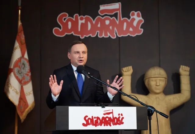 Prezydent: Dziś toczymy spory polityczne, ale toczymy je w ramach demokracji