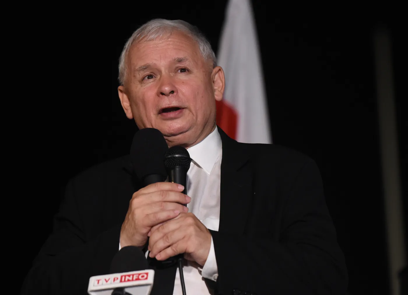 Kaczyński w 77 miesięcznicę katastrofy  smoleńskiej: Czekamy na komunikaty prokuratury. Jesteśmy coraz bliżej prawdy