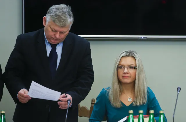 Świadek: Mam wrażenie, że nie widziałam połowy dokumentów ws. Amber Gold
