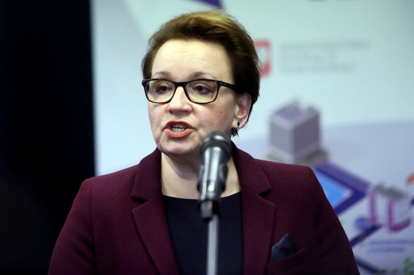 PO: Minister Zalewska burzy system edukacji i szkodzi uczniom