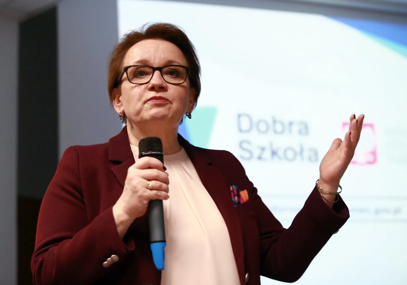 PO: Minister Zalewska obrzydziła ludziom szkołę
