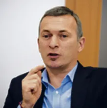 2738749-marcin-wisniewski-ruch-aptekarzy.jpg
