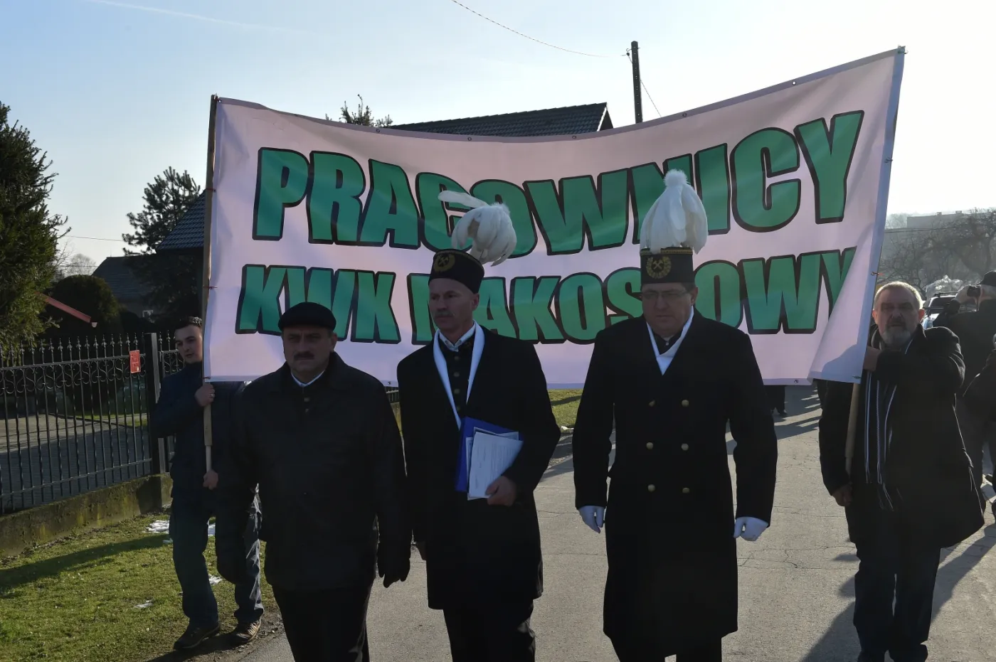 Górnicy z kopalni Makoszowy demonstrowali przed domem premier Szydło