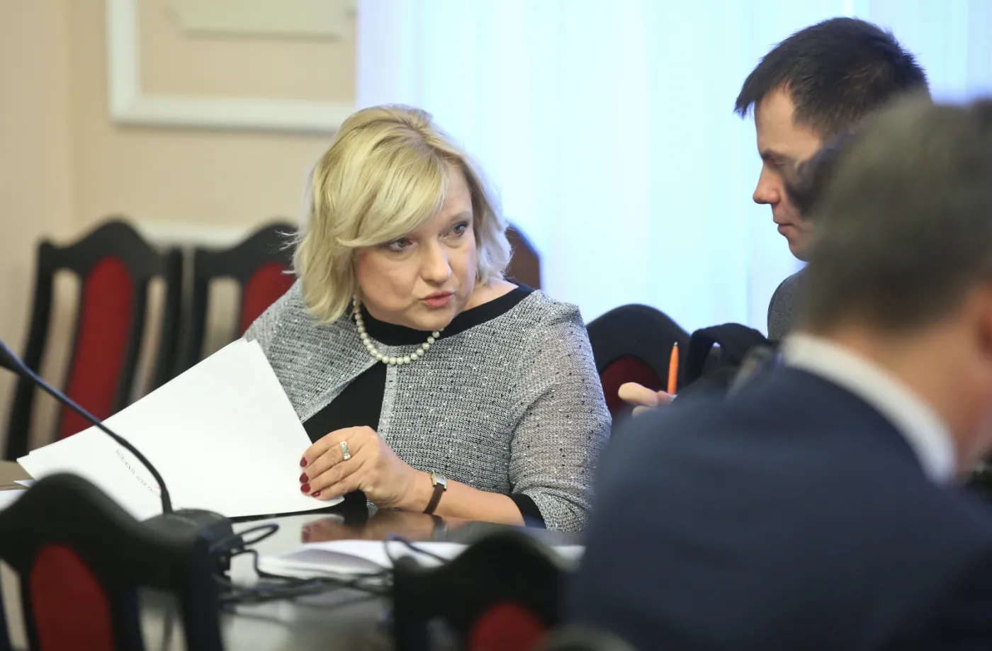 Kempa o służbie cywilnej: W USA jak przychodzi nowy szef to wymienia korpus kierowniczy
