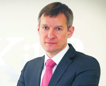 2445838-krzysztof-burnos-prezes-krajowej.jpg