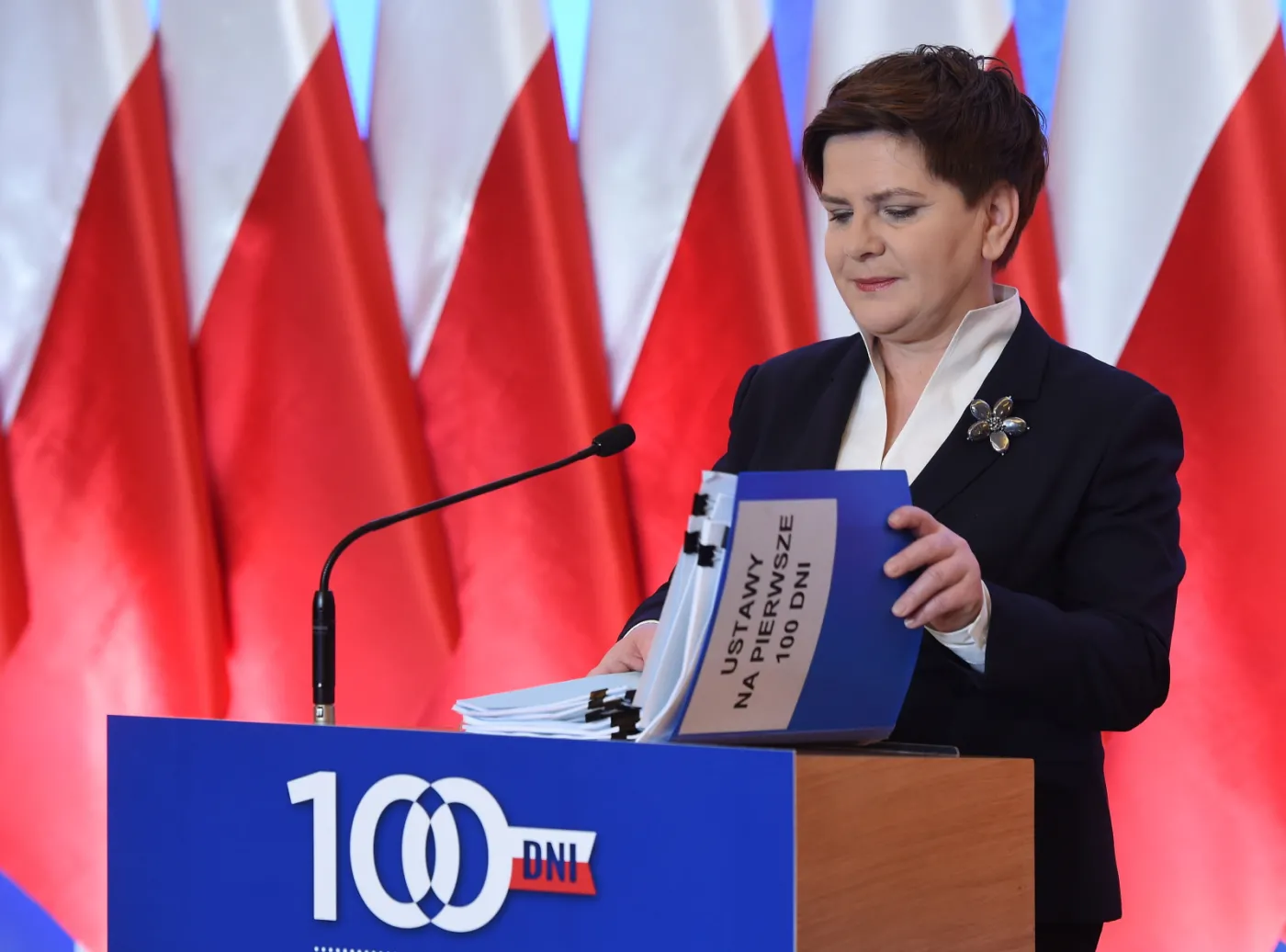 Budżet ponad wszystko. Rząd Szydło wycofuje się z obniżenia wieku emerytalnego i wyższej kwoty wolnej