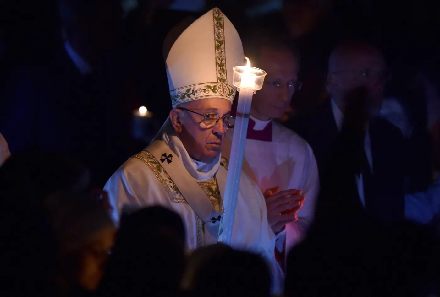 Papież w Wielką Sobotę: Dziś jest święto naszej nadziei, otwórzmy się na nią