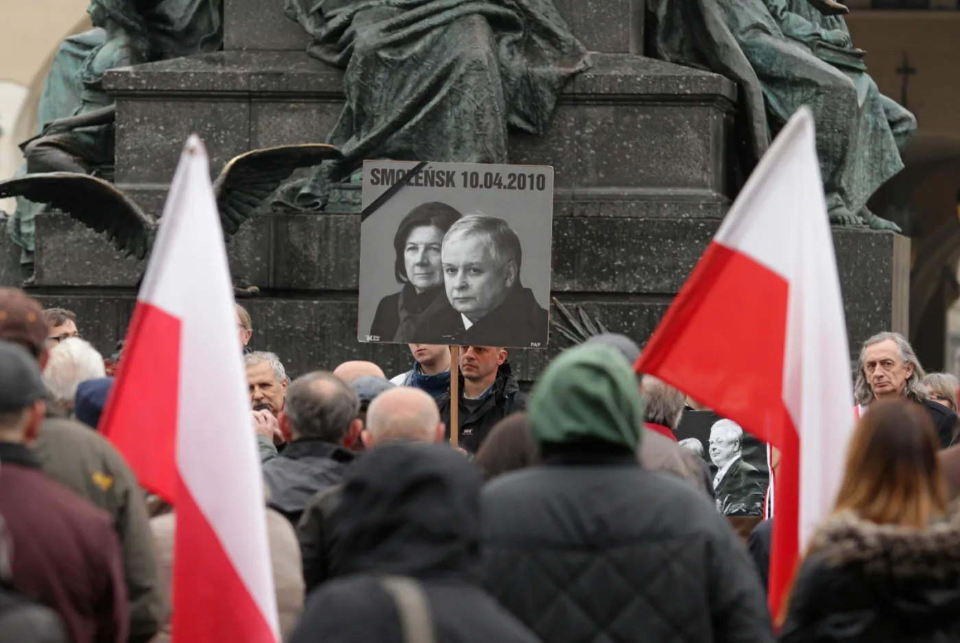 2513220-krakow-vi-bialo-czerwony-marsz.jpg