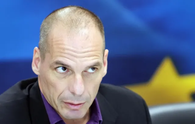Unia Europejska to kartel oligarchów. Warufakis: To euro jest winne zapaści w Grecji [WYWIAD]