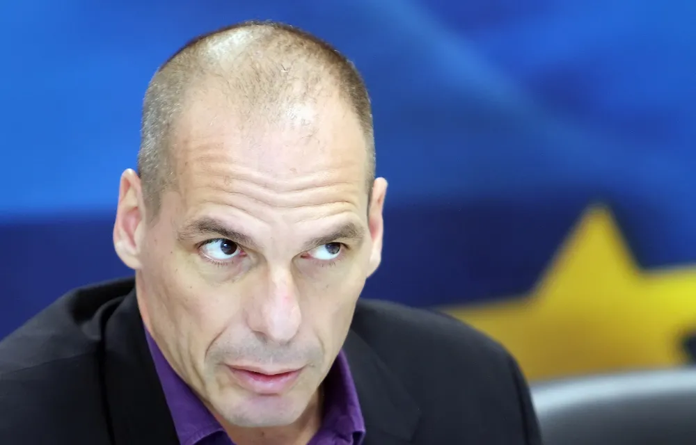 Unia Europejska to kartel oligarchów. Warufakis: To euro jest winne zapaści w Grecji [WYWIAD]