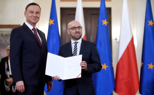 Referendum konstytucyjne. Łapiński: 11 listopada 2018 to jedna z możliwych dat