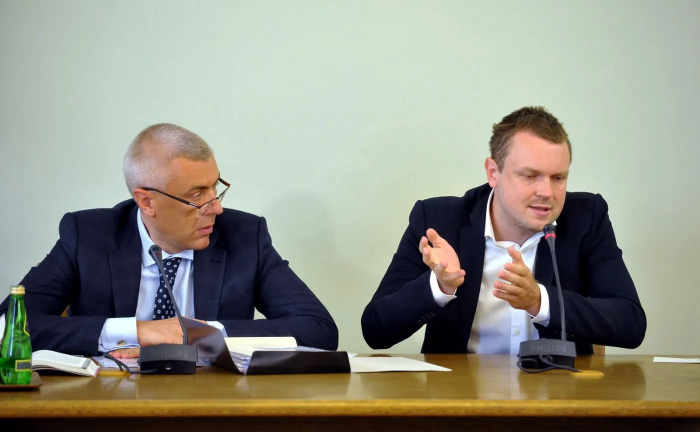 Michał Tusk przed komisją śledczą ws. Amber Gold: Obaj z ojcem wiedzieliśmy, że Amber Gold, mówiąc kolokwialnie, to lipa