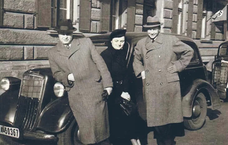 Rodzice Markusa Blechnera Jakob i Frieda oraz jego wuj Oskar, Monachium, 1938 r.