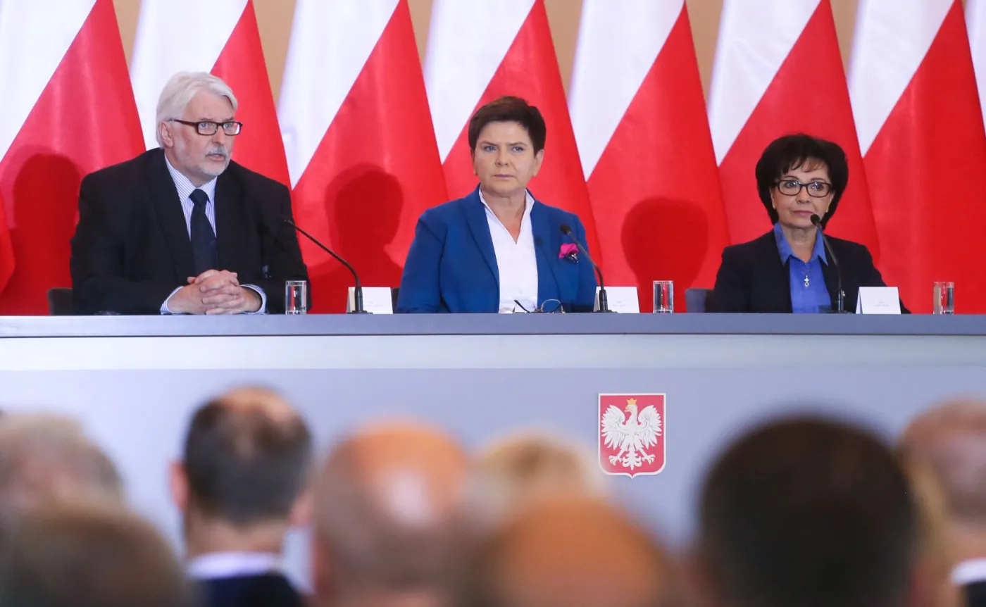 Szydło: Zakup śmigłowców to dla nas priorytet
